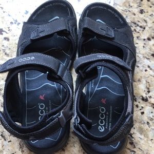 ECCO Yukaton Sandals